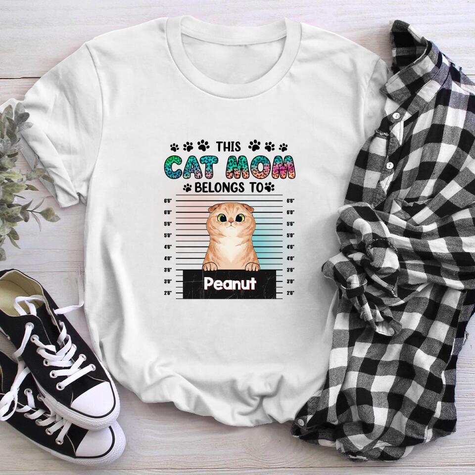 Personalized This Cat Mom Belongs To Cat XR0803005YS T-Shirt