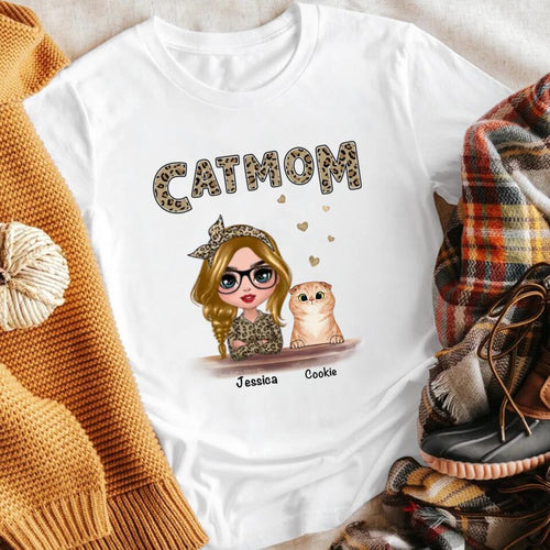 Personalized Leopard Cat Mom XR1003005XY T-Shirt