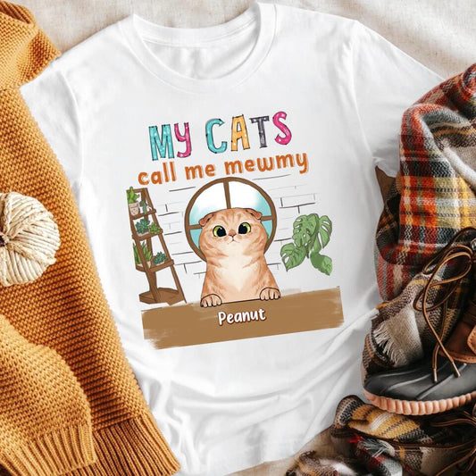 Personalized My Cats Call Me Mewmy NI1603005XR T-Shirt