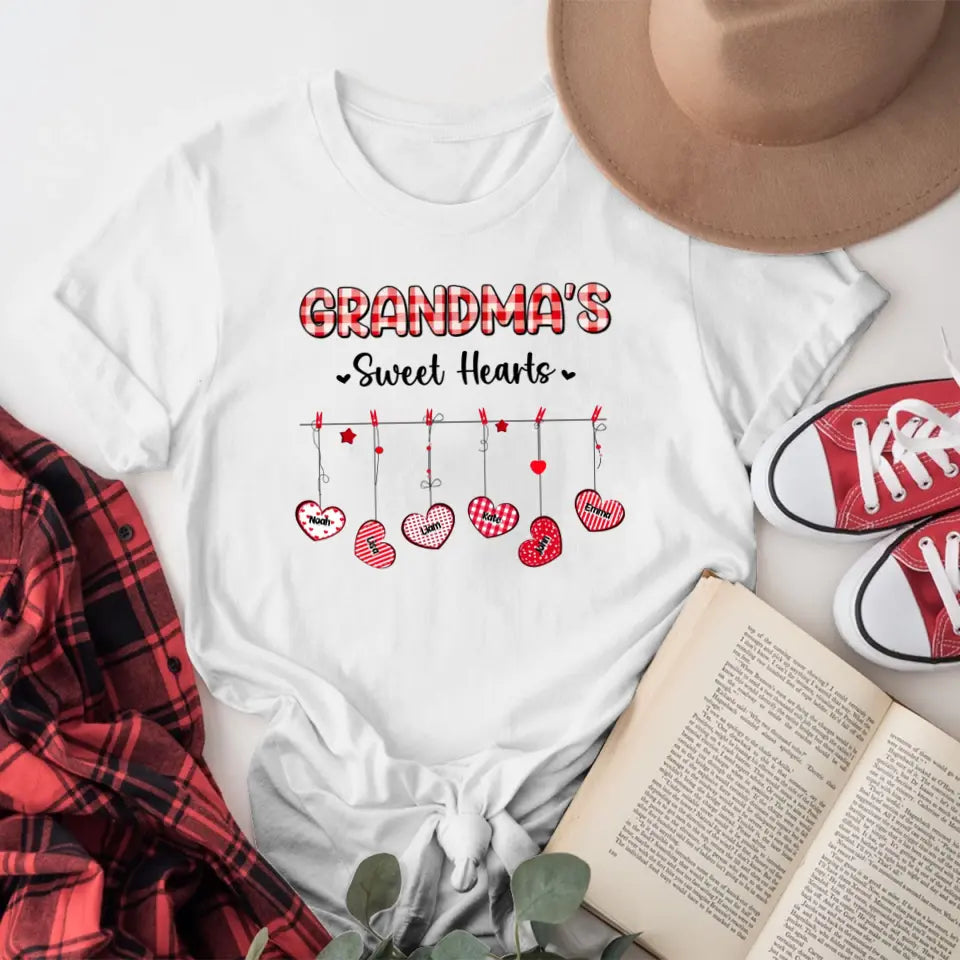 Personalized Grandma's Sweet Hearts NI2604002XR T-Shirt