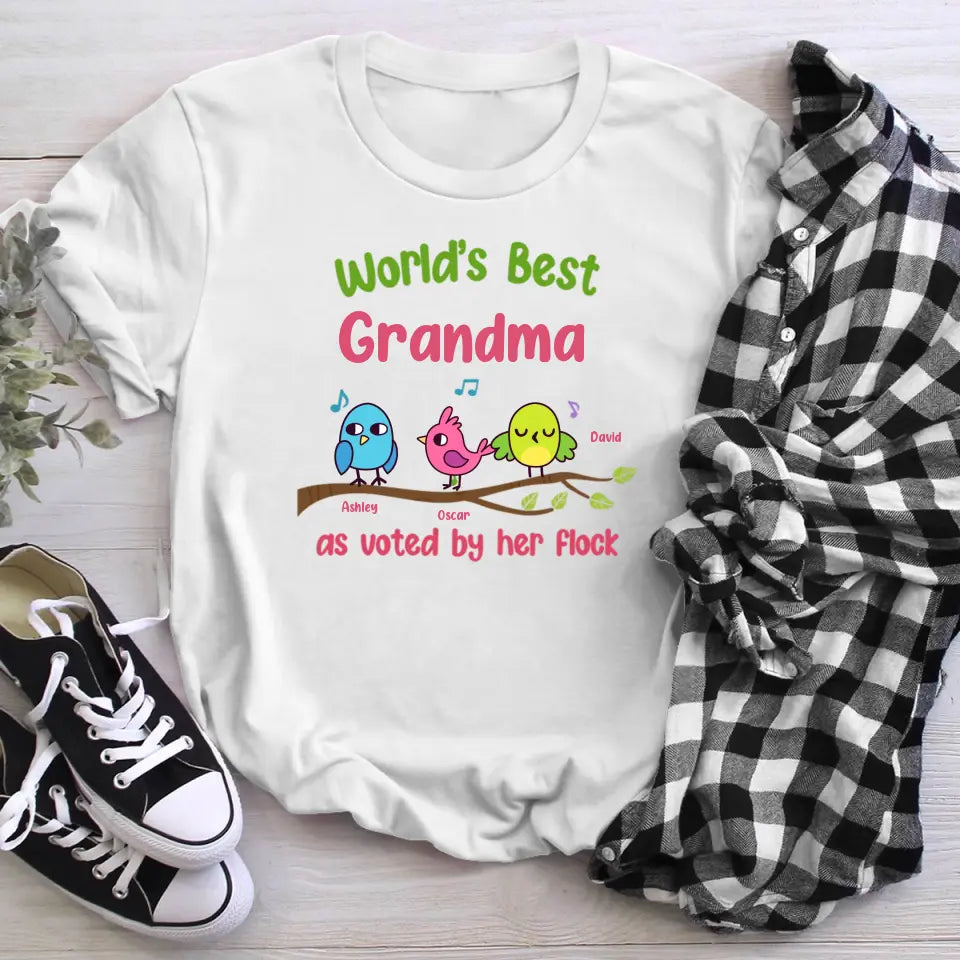 Personalized World‘s Best Grandma Bird Grandkids NI2604008YR T-Shirt