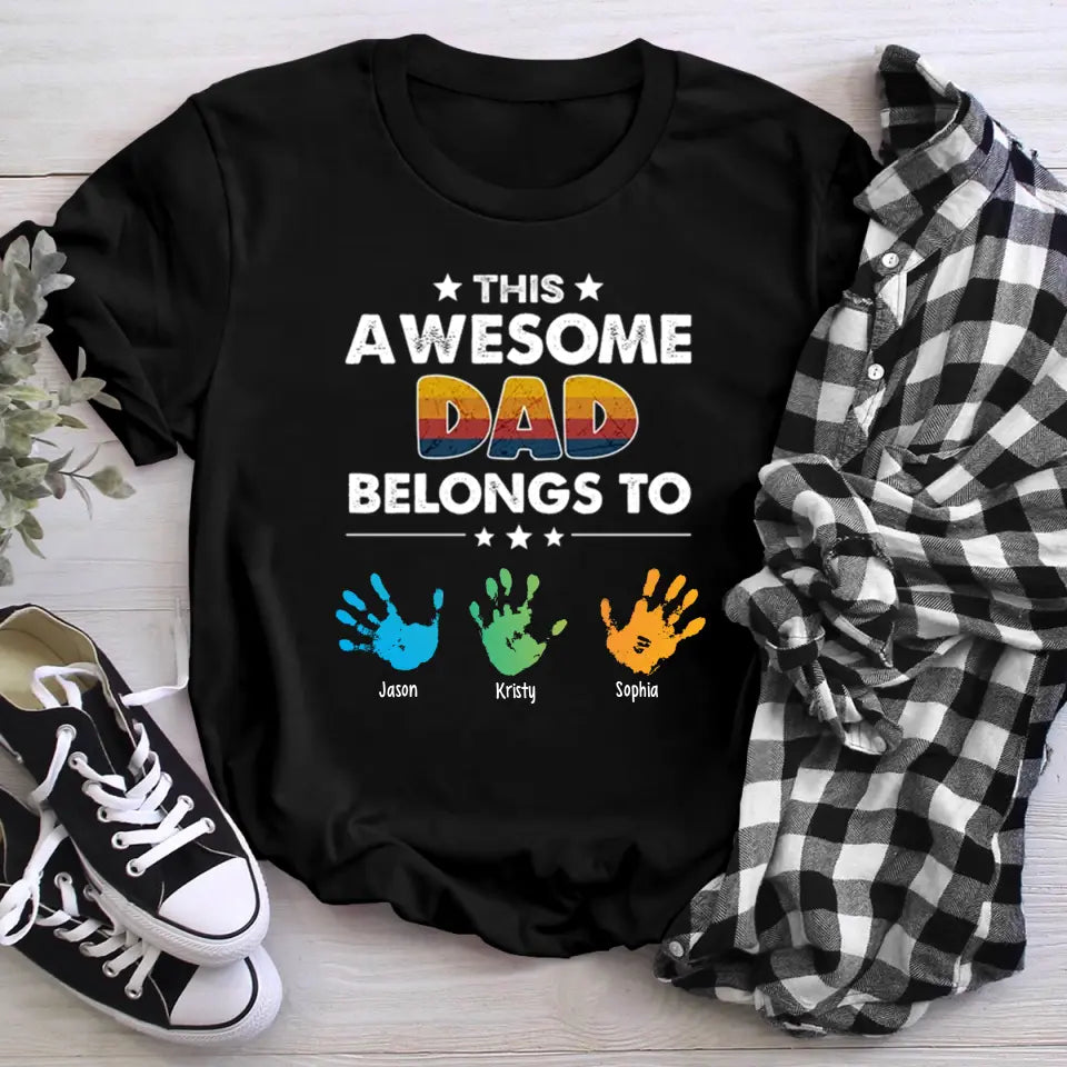 Personalized This Awesome Dad Belongs To NI1005006YR T-Shirt